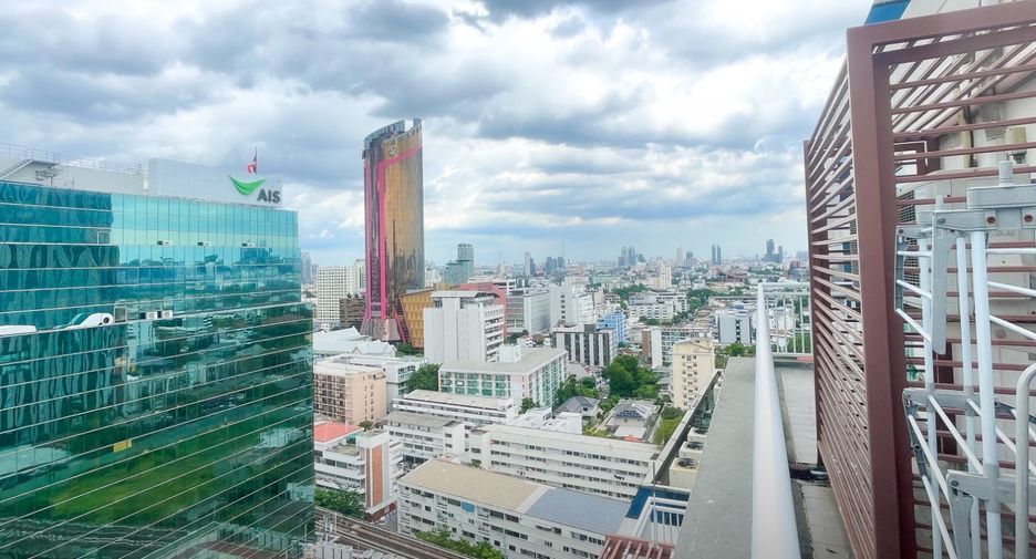 For sale 1 bed condo in Phaya Thai, Bangkok