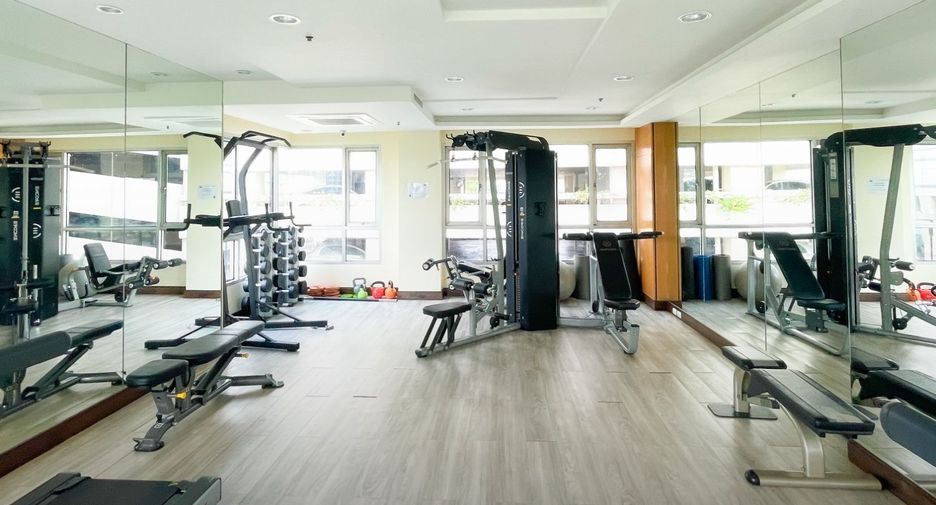 For sale 1 bed condo in Phaya Thai, Bangkok