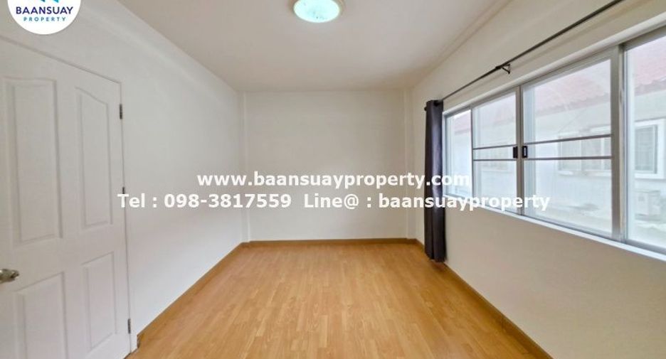 Reihenhaus zur Miete mit 4 Zimmer in Bang Khun Thian, Bangkok