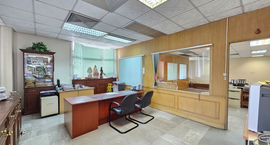 Büro zum Kauf in Suan Luang, Bangkok