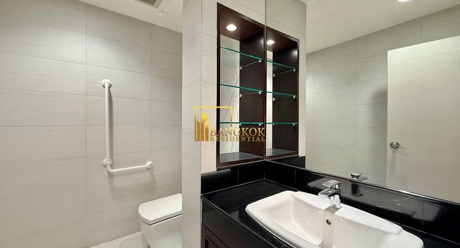 Wohnung zur Miete mit 3 Zimmer in Pathum Wan, Bangkok