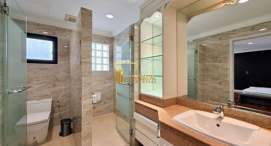 Wohnung zur Miete mit 3 Zimmer in Pathum Wan, Bangkok