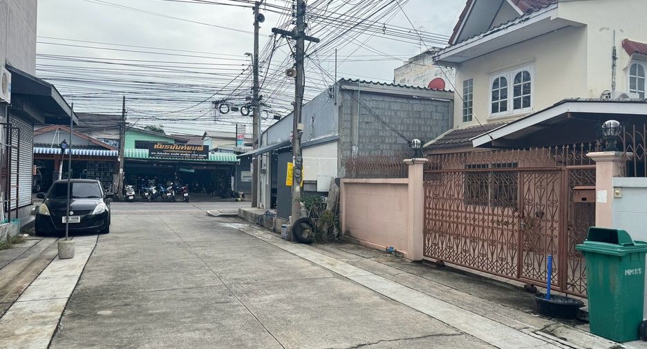 Casa en venta de 3 habitaciones en Mueang Nonthaburi, Nonthaburi