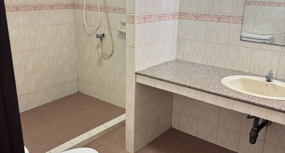 Casa en venta de 3 habitaciones en Mueang Nonthaburi, Nonthaburi