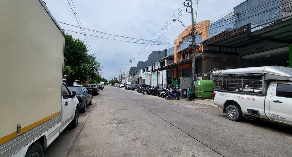 出售 仓库 在 Bang Phli, Samut Prakan