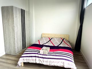 Reihenhaus zur Miete mit 3 Zimmer in Saphan Sung, Bangkok