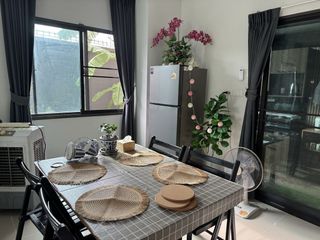 Reihenhaus zur Miete mit 3 Zimmer in Saphan Sung, Bangkok