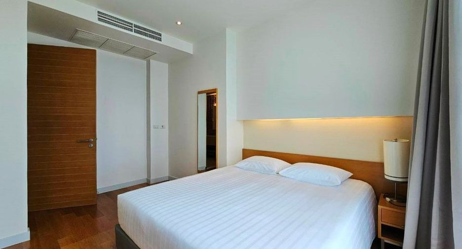 For rent 2 bedrooms serviced apartment in Sathon, Bangkok