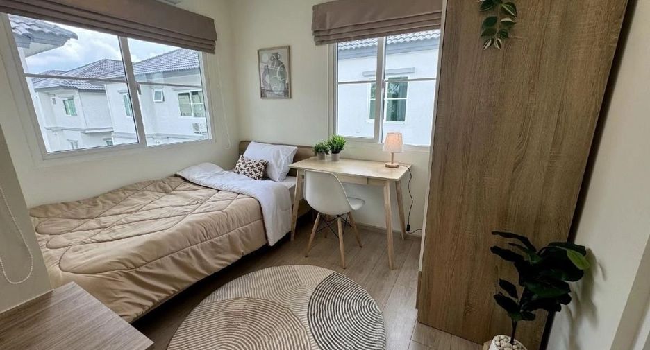 Haus zur Miete mit 4 Zimmer in Bang Phli, Samut Prakan