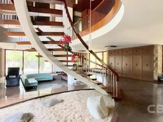 For sale 4 ベッドルーム house in Watthana, Bangkok