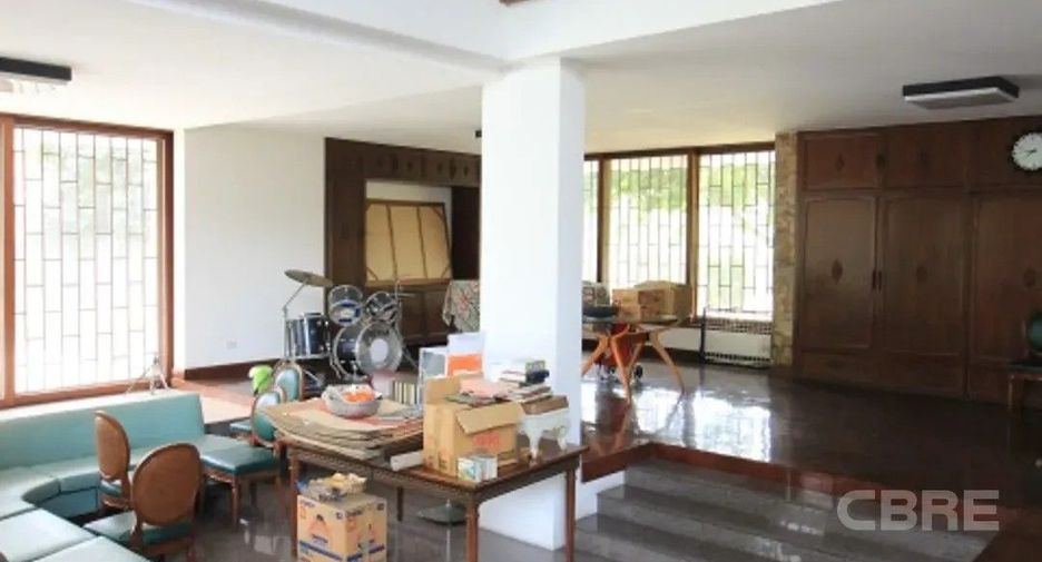 For sale 4 ベッドルーム house in Watthana, Bangkok
