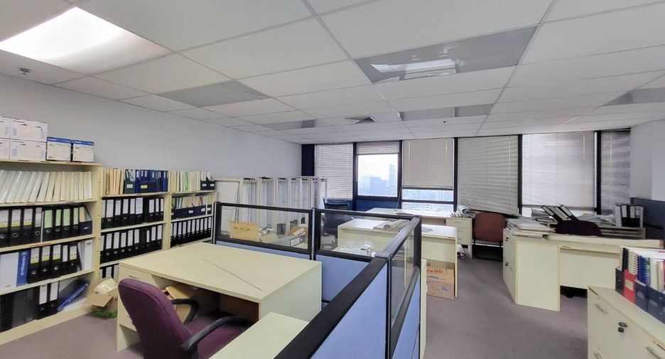 Büro zum Kauf in Watthana, Bangkok