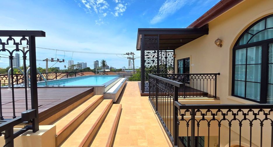 For sale 5 ベッドルーム house in Jomtien, Pattaya