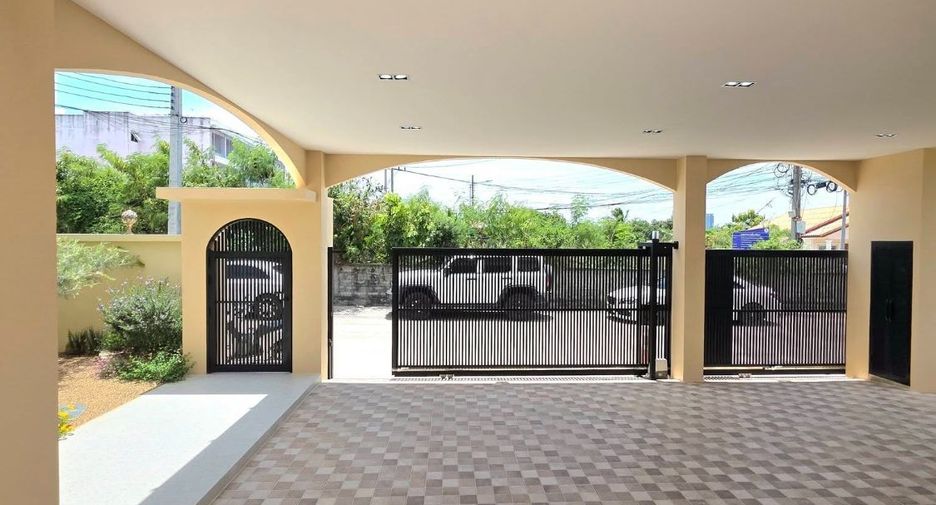 For sale 5 ベッドルーム house in Jomtien, Pattaya