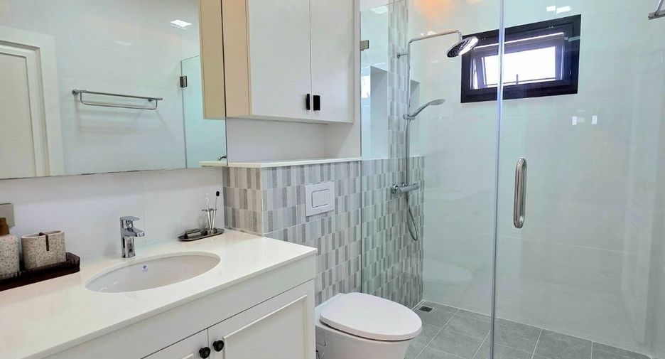 For sale 5 ベッドルーム house in Jomtien, Pattaya
