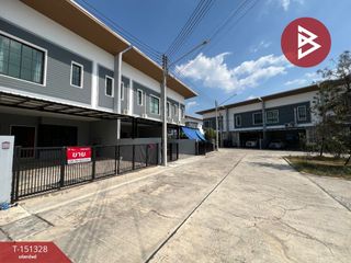 À vendre 3 chambres maison de ville à Phan Thong, Chonburi