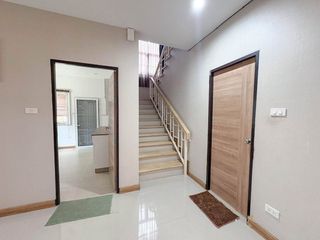 Haus zur Miete mit 6 Zimmer in San Kamphaeng, Chiang Mai