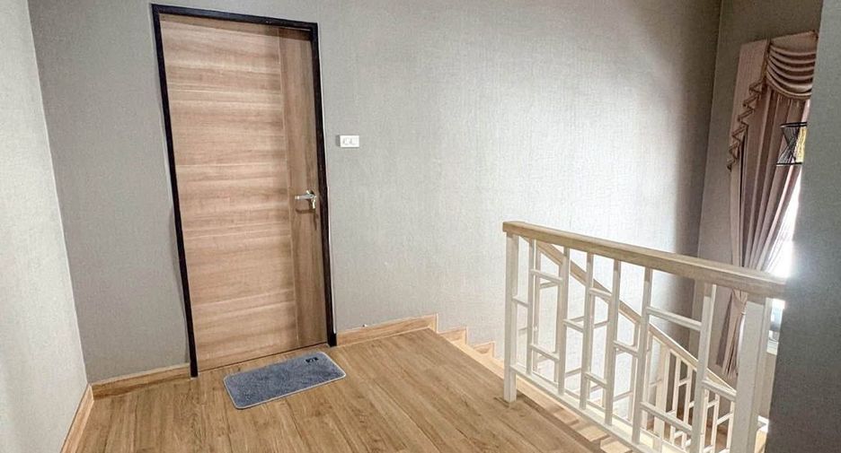 Haus zur Miete mit 6 Zimmer in San Kamphaeng, Chiang Mai