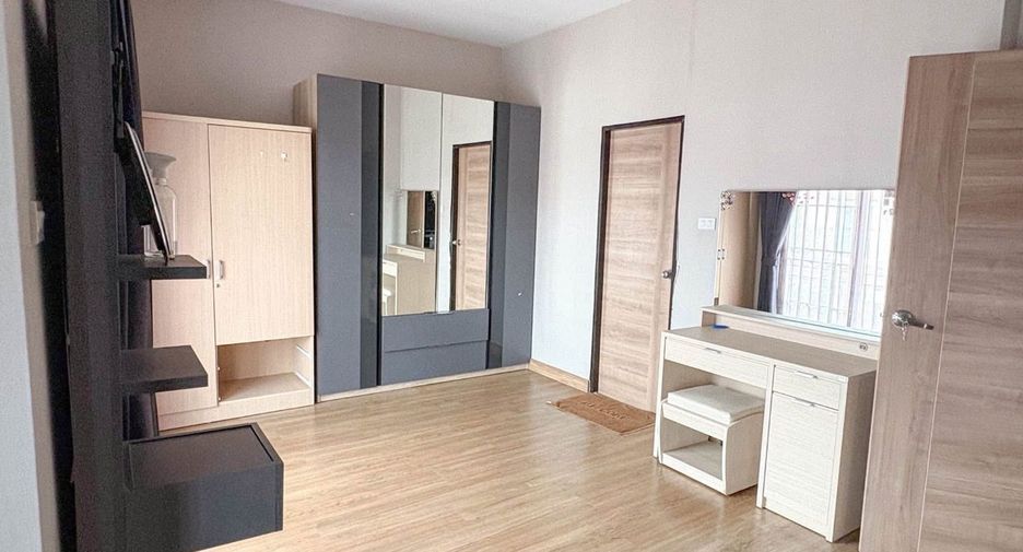 Haus zur Miete mit 6 Zimmer in San Kamphaeng, Chiang Mai