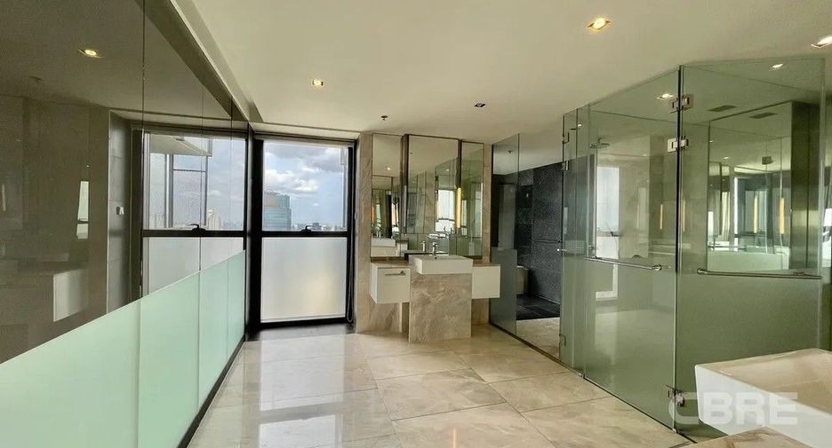À vendre 4 chambres condo à Sathon, Bangkok