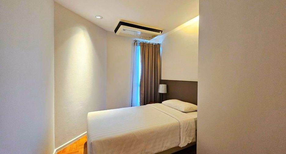 For rent 2 bedrooms serviced apartment in Sathon, Bangkok