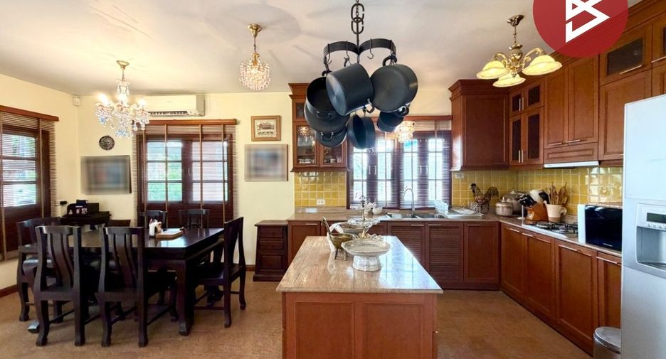 For sale 2 ベッドルーム house in Wang Thonglang, Bangkok