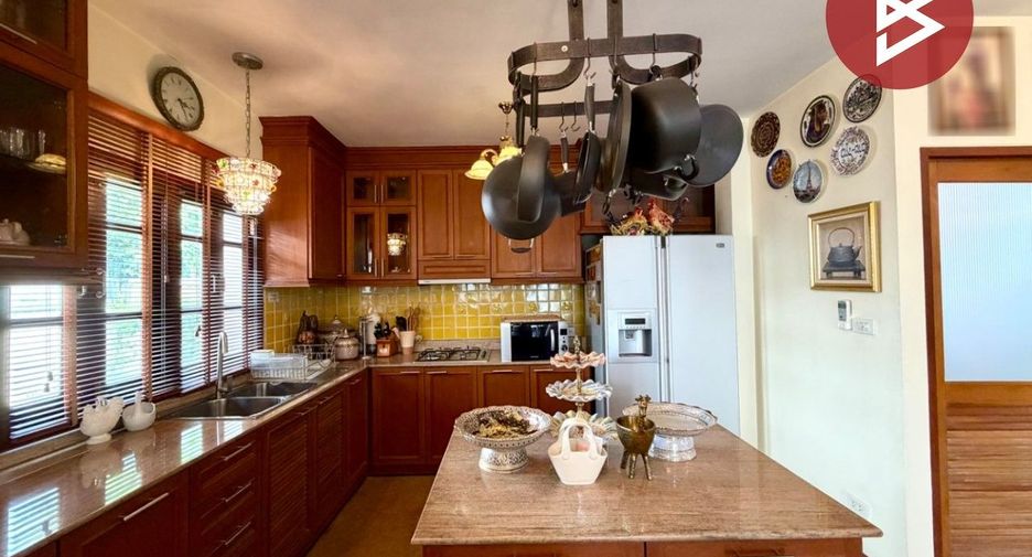 For sale 2 ベッドルーム house in Wang Thonglang, Bangkok