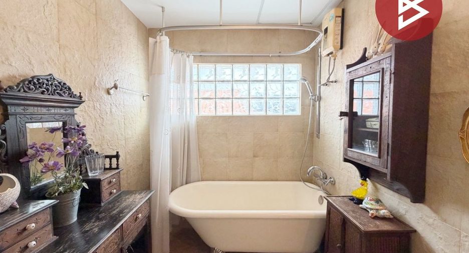 For sale 2 ベッドルーム house in Wang Thonglang, Bangkok