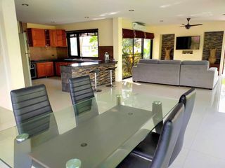 For sale 3 ベッドルーム villa in Doi Saket, Chiang Mai