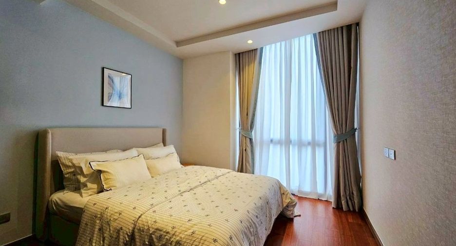 For sale 3 bedrooms condo in Bang Kho Laem, Bangkok