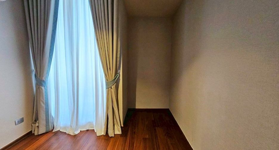 For sale 3 bedrooms condo in Bang Kho Laem, Bangkok