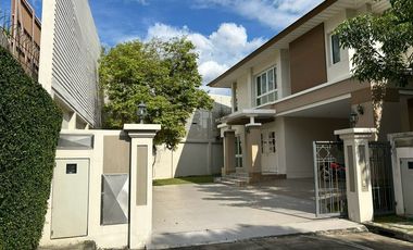 For sale 3 bedrooms house in Thawi Watthana, Bangkok