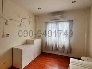 For rent 3 bedrooms townhouse in Sai Mai, Bangkok