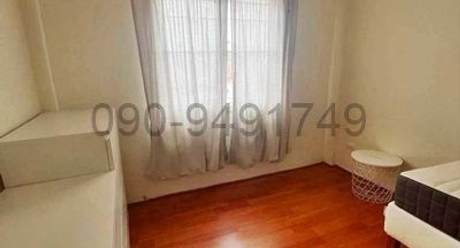 For rent 3 bedrooms townhouse in Sai Mai, Bangkok