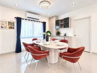 Villa en alquiler de 4 habitaciones en Bang Lamung, Chonburi