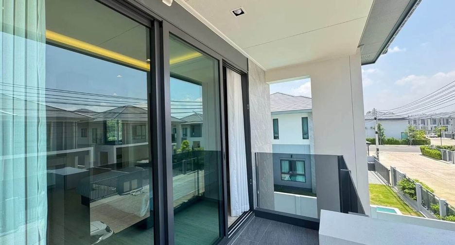 For rent 4 bedrooms villa in Bang Lamung, Chonburi