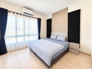 Villa en alquiler de 4 habitaciones en Bang Lamung, Chonburi