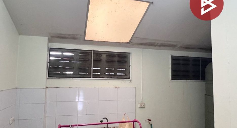 For sale 2 bedrooms retail Space in Mueang Chiang Mai, Chiang Mai