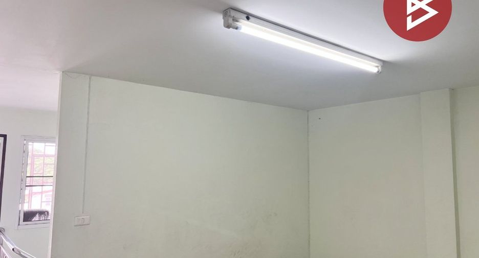 For sale 2 bedrooms retail Space in Mueang Chiang Mai, Chiang Mai