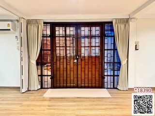 For rent 3 ベッドルーム house in Bang Na, Bangkok