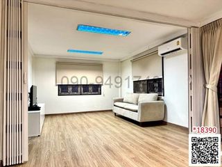For rent 3 ベッドルーム house in Bang Na, Bangkok