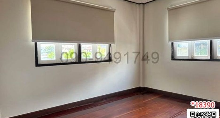 For rent 3 ベッドルーム house in Bang Na, Bangkok
