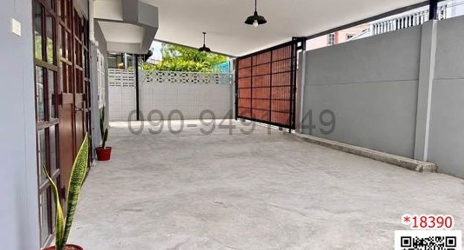 For rent 3 ベッドルーム house in Bang Na, Bangkok