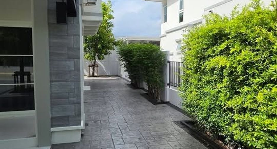 ให้เช่า 3 ห้องนอน บ้านเดี่ยว ใน บางพลี, สมุทรปราการ