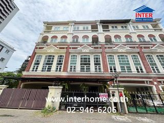 Casa adosada en venta de 5 habitaciones en Bang Kho Laem, Bangkok
