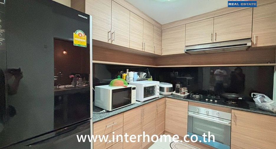 Casa adosada en venta de 5 habitaciones en Bang Kho Laem, Bangkok