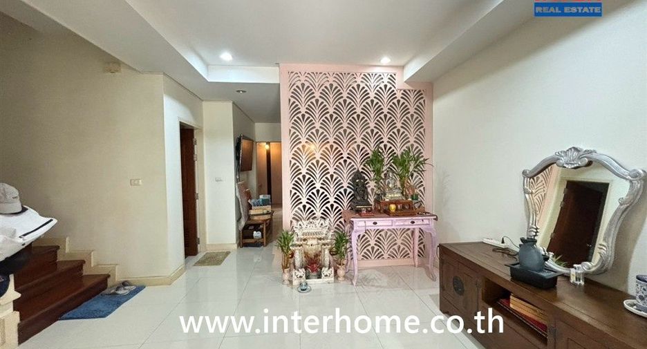 Casa adosada en venta de 5 habitaciones en Bang Kho Laem, Bangkok