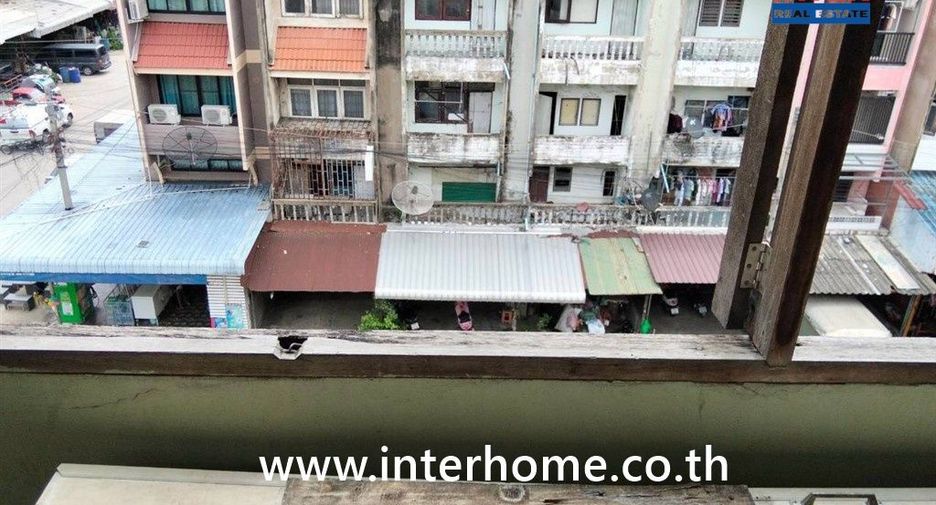 For sale 4 bedrooms retail Space in Thanyaburi, Pathum Thani