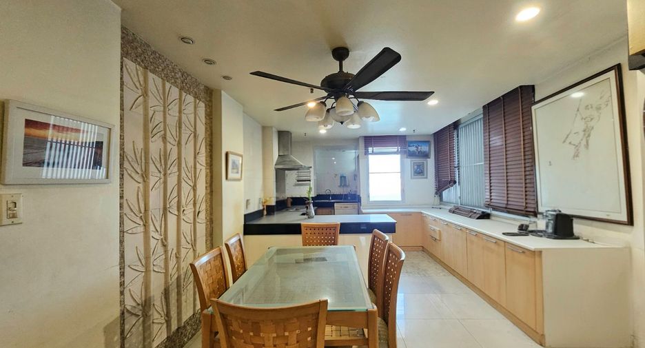 Condo en alquiler de 2 habitaciones en Bang Kapi, Bangkok
