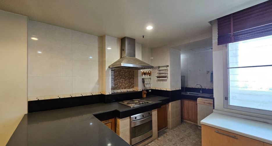 Condo en alquiler de 2 habitaciones en Bang Kapi, Bangkok